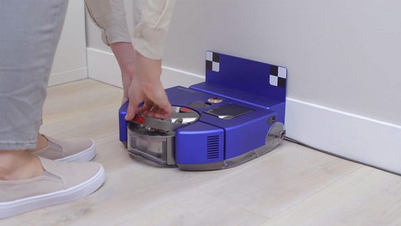 NEW !!! Dyson 360 Vis Nav™ robot vacuum (blue/nickel)