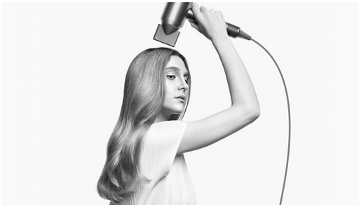 Dyson Supersonic Straight to Wavy Hair in use