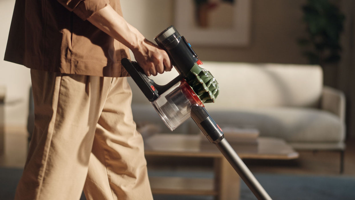 Dyson V8 Cyclone Cordless Vacuum Cleaner – 150AW | Up to 60 Minutes Runtime